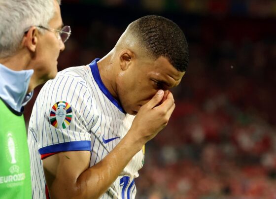 Com nariz quebrado, Mbappé deve ser desfalque contra a Holanda